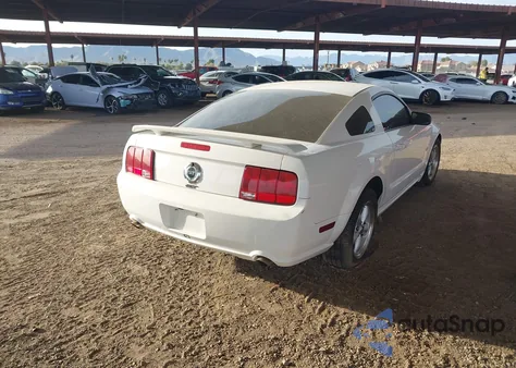 2008 Ford Mustang Gt Premium z USA, uszkodzony, nr VIN 1ZVHT82H785148248